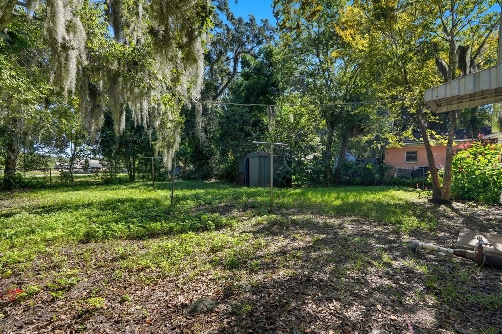 待售: $160,000 (2 贝兹, 1 浴室, 748 平方英尺)