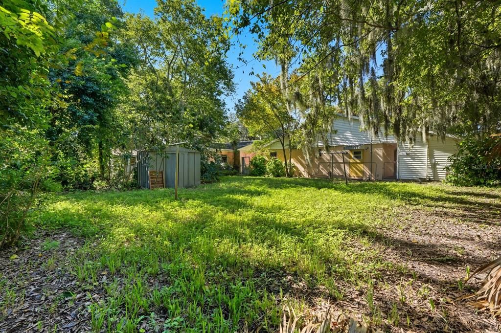 待售: $160,000 (2 贝兹, 1 浴室, 748 平方英尺)