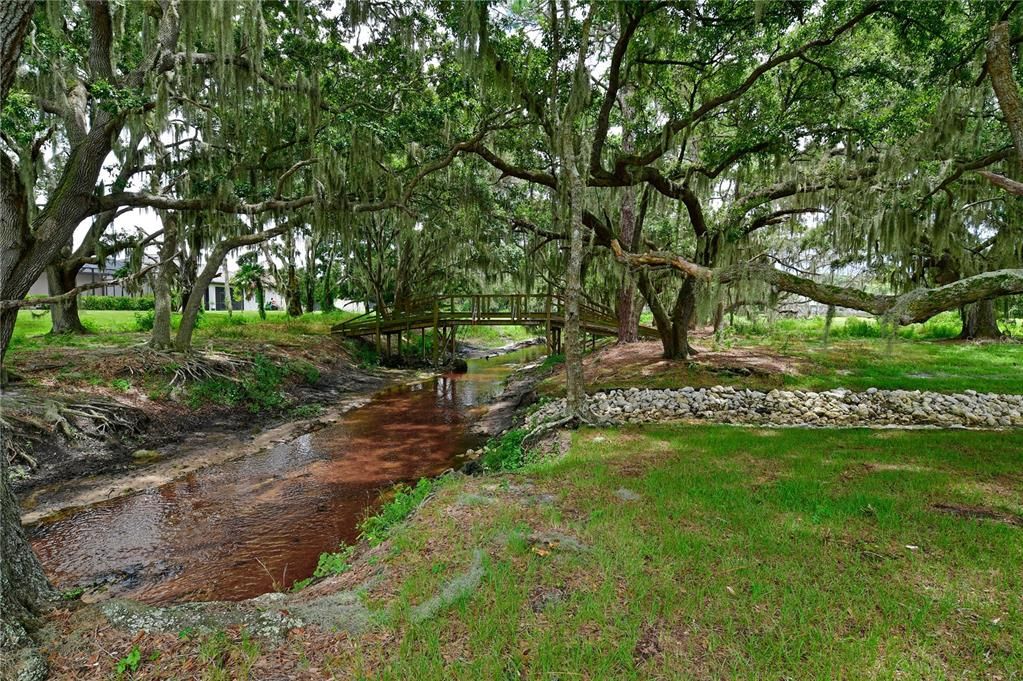 Activo con contrato: $685,000 (5 camas, 3 baños, 3257 Pies cuadrados)