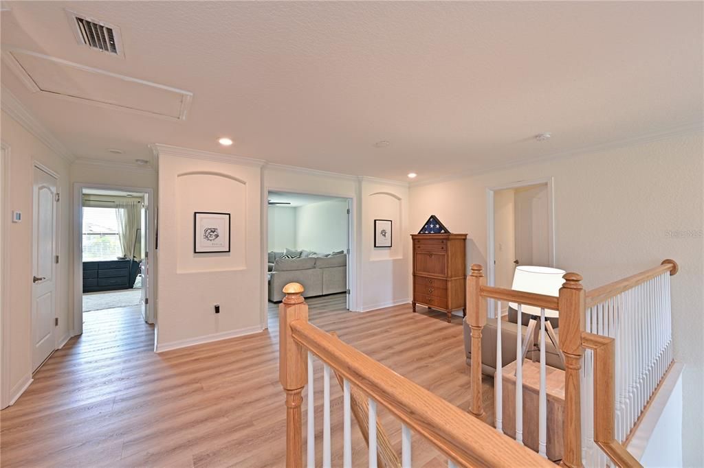 Activo con contrato: $685,000 (5 camas, 3 baños, 3257 Pies cuadrados)