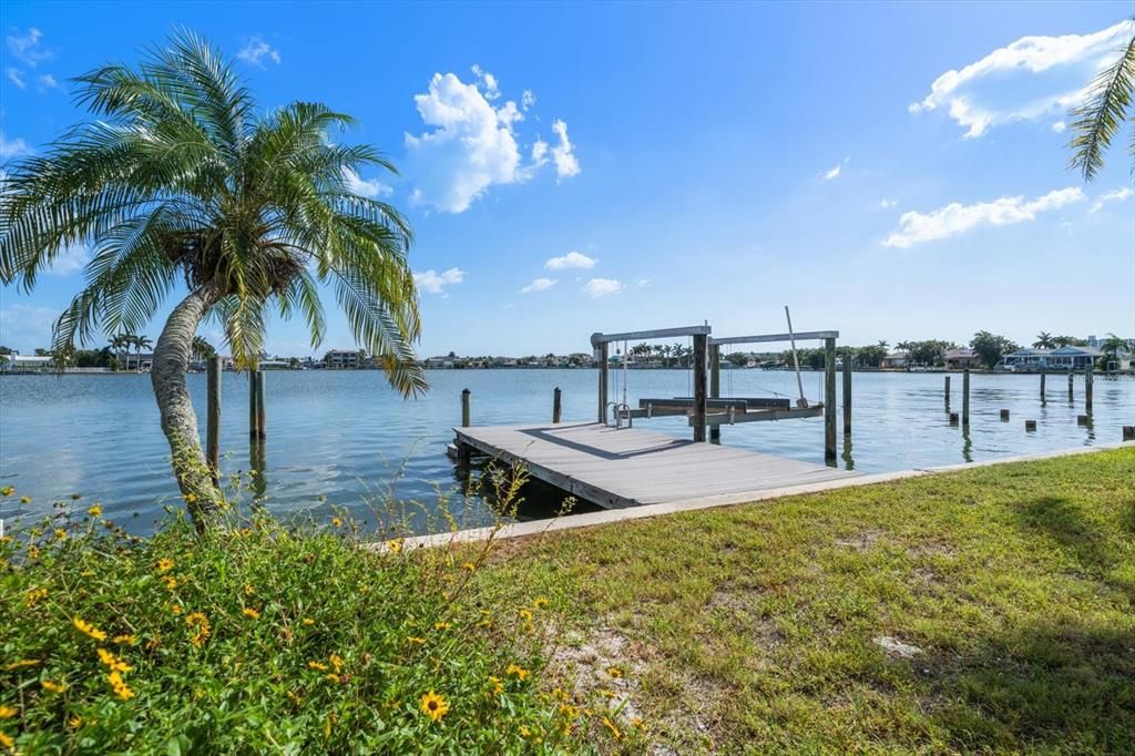 На продажу: $750,000 (3 спален, 2 ванн, 2037 Квадратных фут)