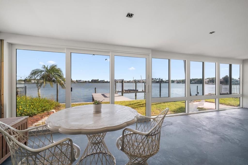 На продажу: $750,000 (3 спален, 2 ванн, 2037 Квадратных фут)