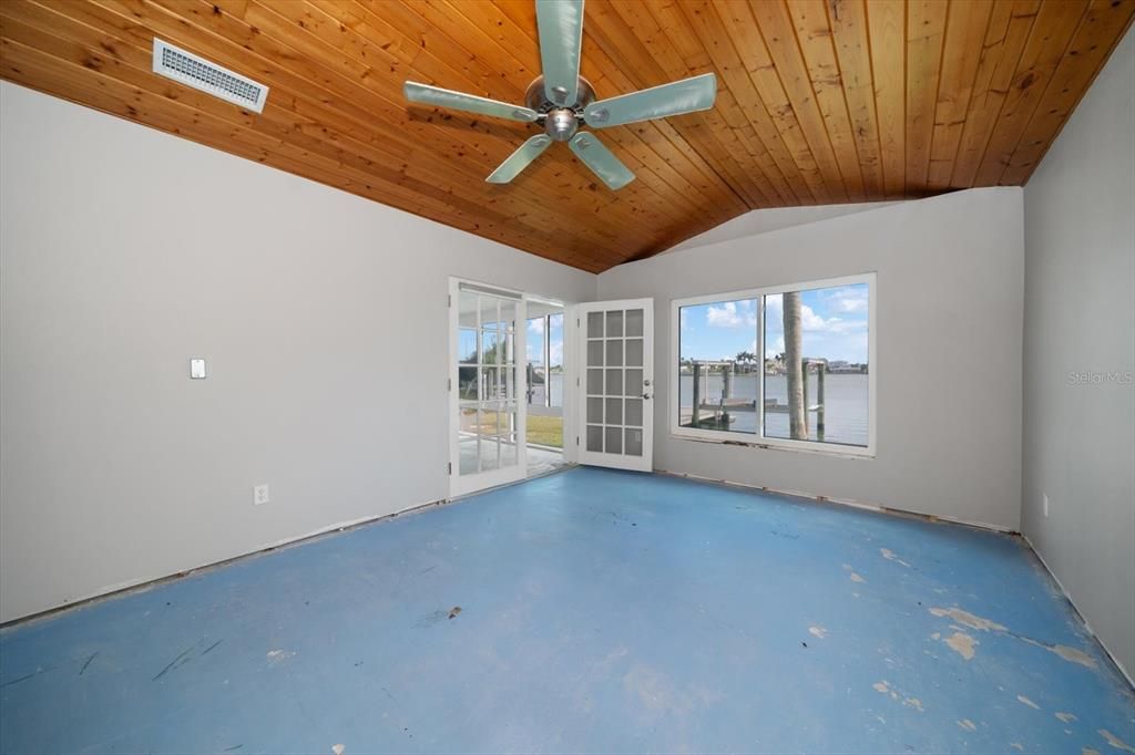 На продажу: $750,000 (3 спален, 2 ванн, 2037 Квадратных фут)