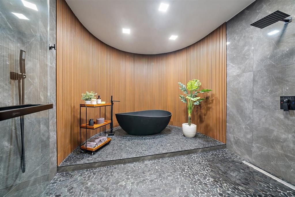 En Venta: $4,999,999 (5 camas, 5 baños, 4823 Pies cuadrados)