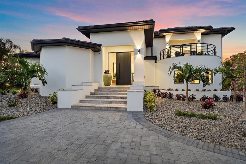 En Venta: $4,999,999 (5 camas, 5 baños, 4823 Pies cuadrados)