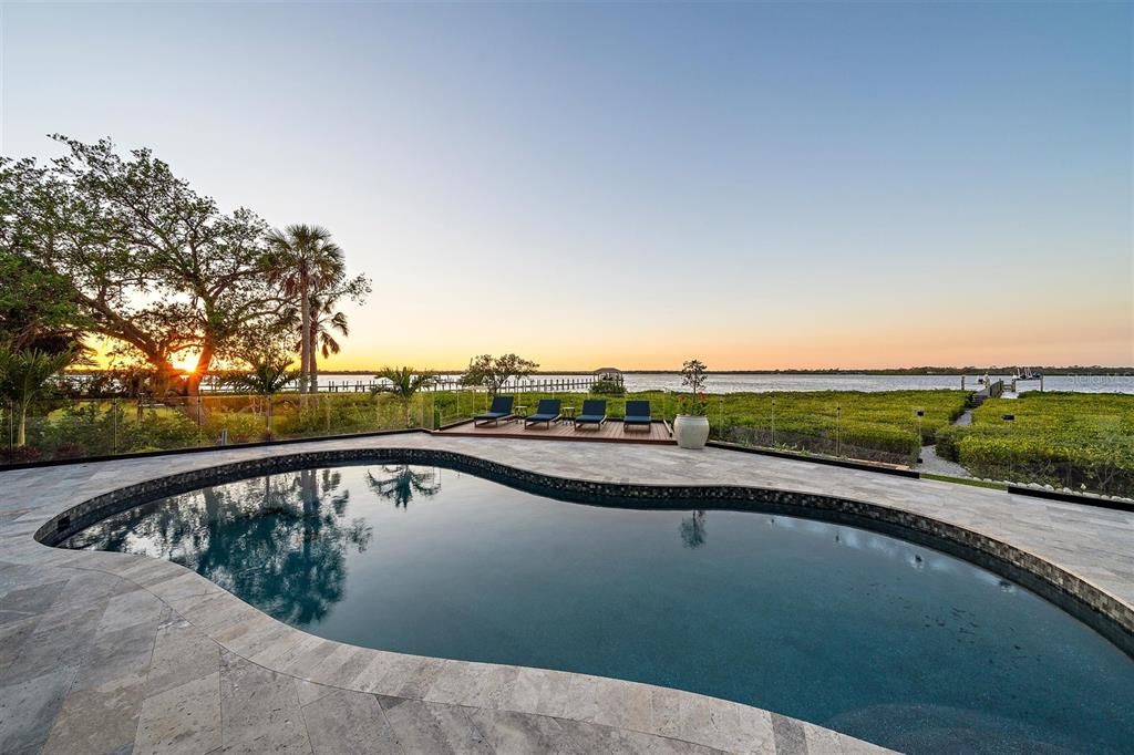En Venta: $4,999,999 (5 camas, 5 baños, 4823 Pies cuadrados)
