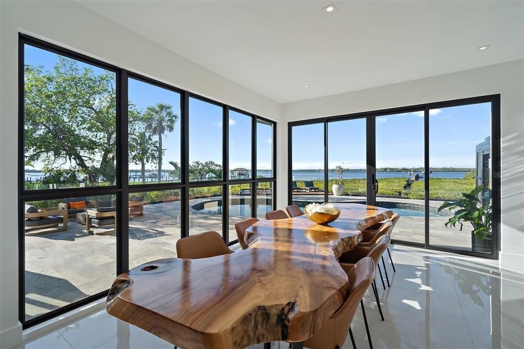 En Venta: $4,999,999 (5 camas, 5 baños, 4823 Pies cuadrados)