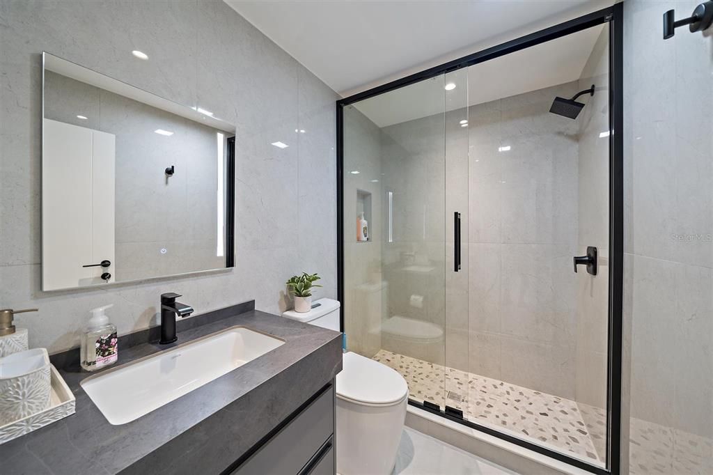 En Venta: $4,999,999 (5 camas, 5 baños, 4823 Pies cuadrados)
