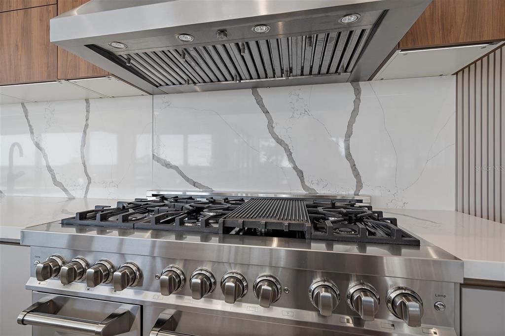 En Venta: $4,999,999 (5 camas, 5 baños, 4823 Pies cuadrados)