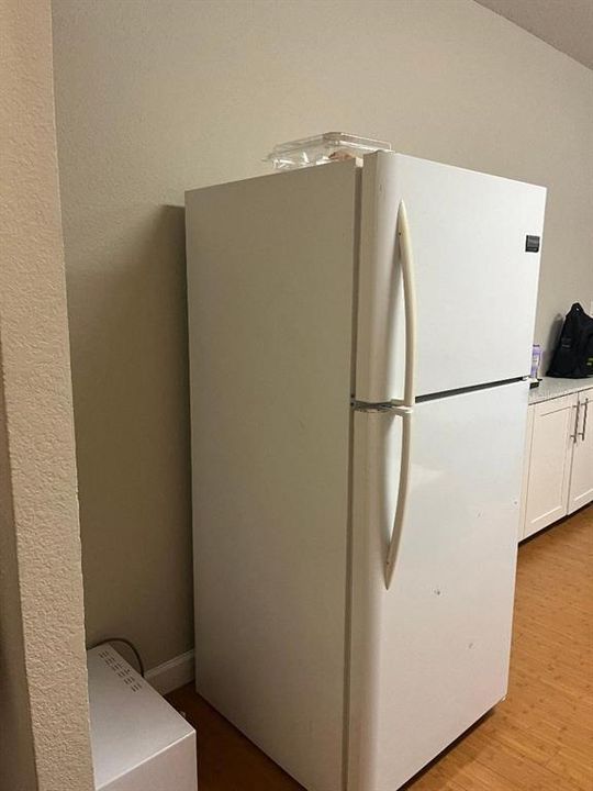 待售: $77,500 (1 贝兹, 1 浴室, 312 平方英尺)