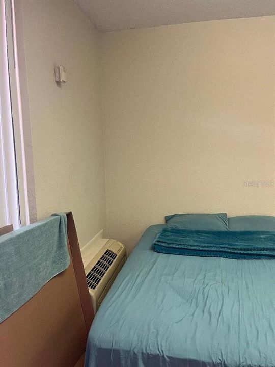 待售: $77,500 (1 贝兹, 1 浴室, 312 平方英尺)