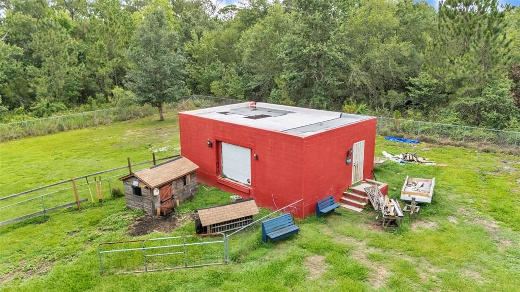 合同活跃: $425,000 (4 贝兹, 4 浴室, 4188 平方英尺)