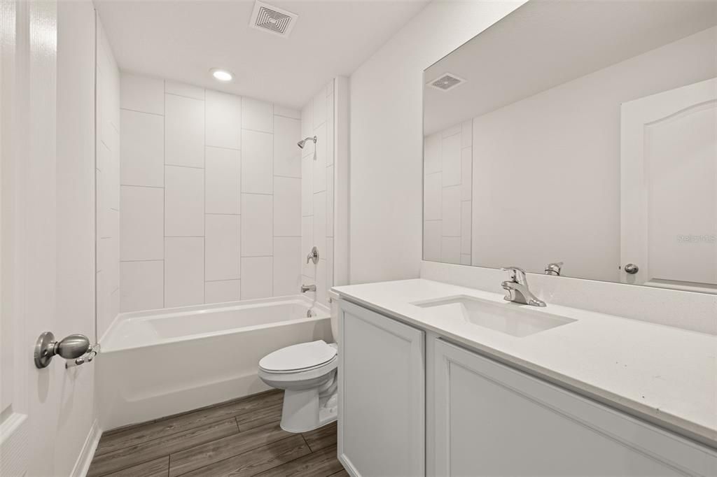 For Sale: $333,000 (5 beds, 3 baths, 2005 Square Feet)