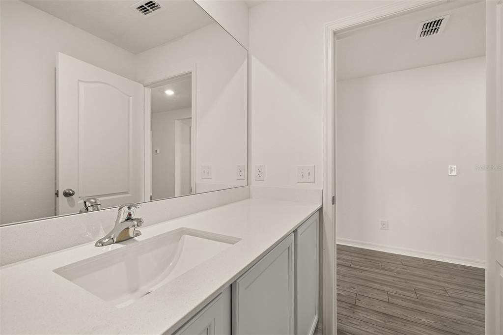 For Sale: $333,000 (5 beds, 3 baths, 2005 Square Feet)