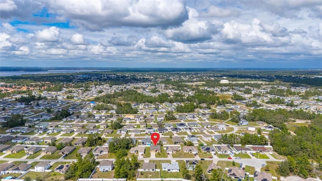 For Sale: $333,000 (5 beds, 3 baths, 2005 Square Feet)