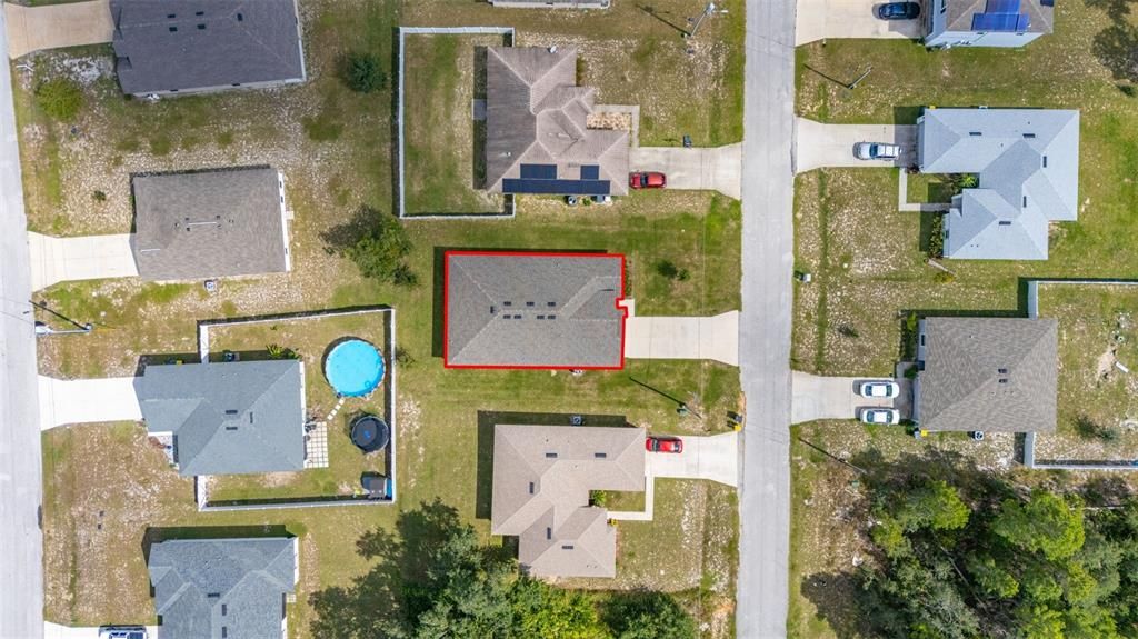 For Sale: $333,000 (5 beds, 3 baths, 2005 Square Feet)