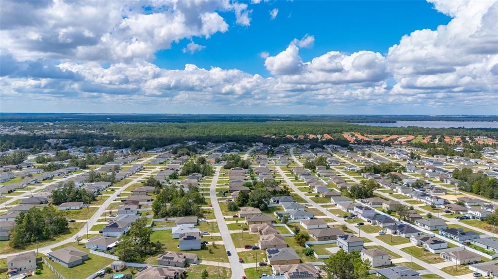 For Sale: $333,000 (5 beds, 3 baths, 2005 Square Feet)