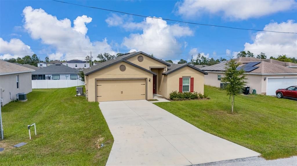 For Sale: $333,000 (5 beds, 3 baths, 2005 Square Feet)