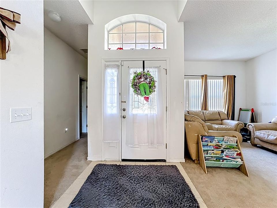 For Sale: $324,900 (4 beds, 3 baths, 2398 Square Feet)