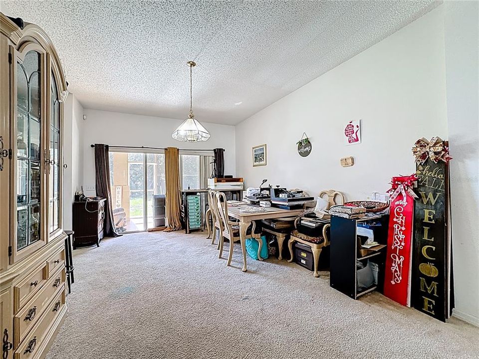 For Sale: $324,900 (4 beds, 3 baths, 2398 Square Feet)