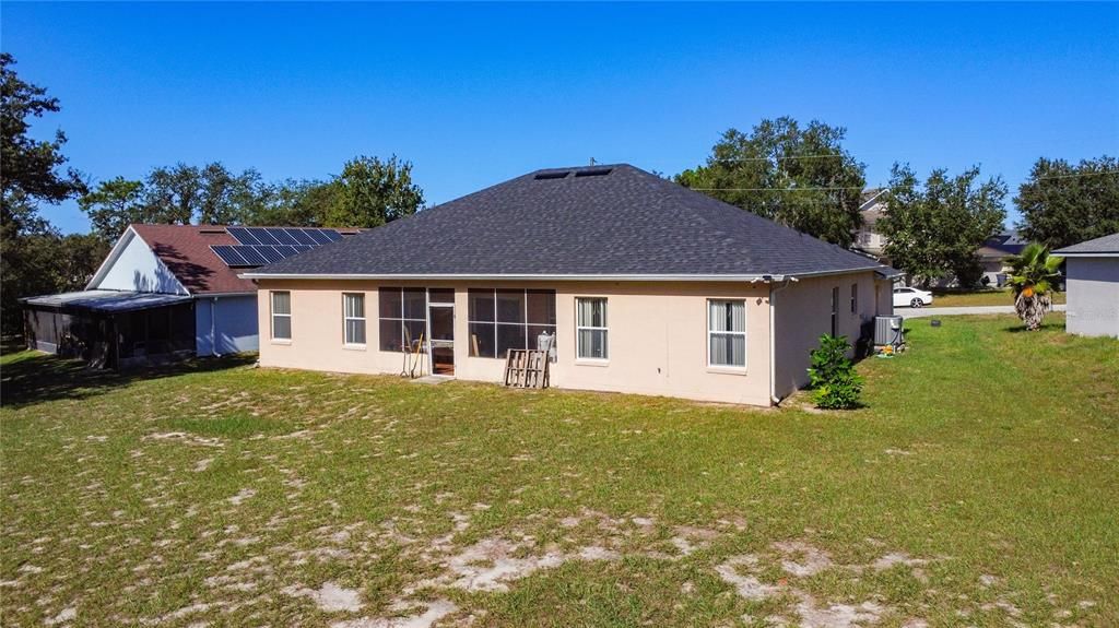 For Sale: $324,900 (4 beds, 3 baths, 2398 Square Feet)