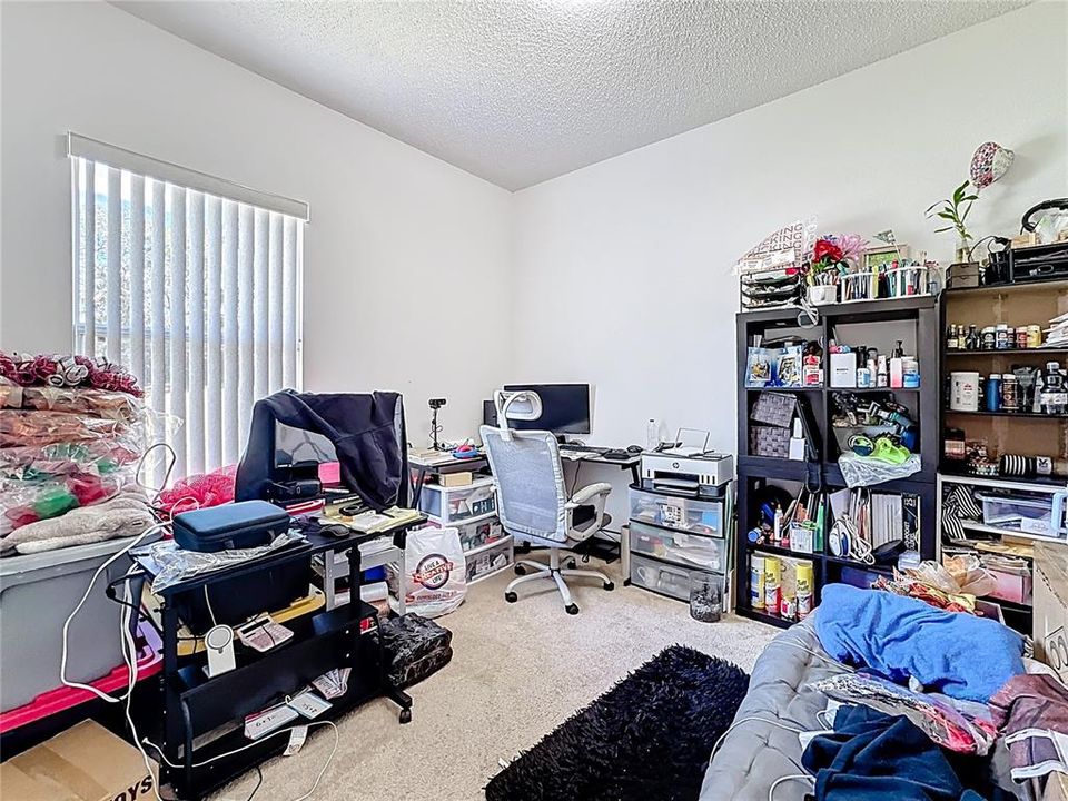 For Sale: $324,900 (4 beds, 3 baths, 2398 Square Feet)