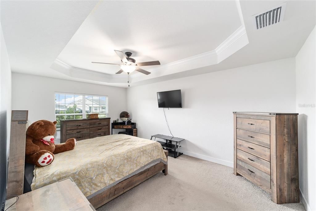 待售: $329,900 (3 贝兹, 2 浴室, 2066 平方英尺)