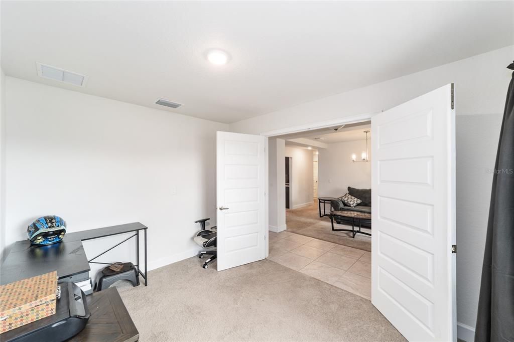 待售: $329,900 (3 贝兹, 2 浴室, 2066 平方英尺)