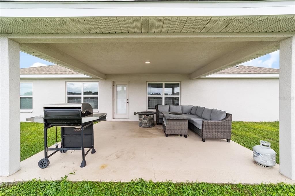 待售: $329,900 (3 贝兹, 2 浴室, 2066 平方英尺)