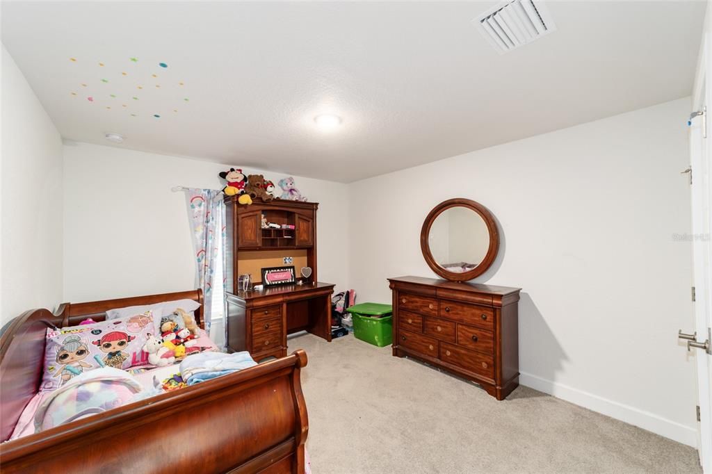 待售: $329,900 (3 贝兹, 2 浴室, 2066 平方英尺)