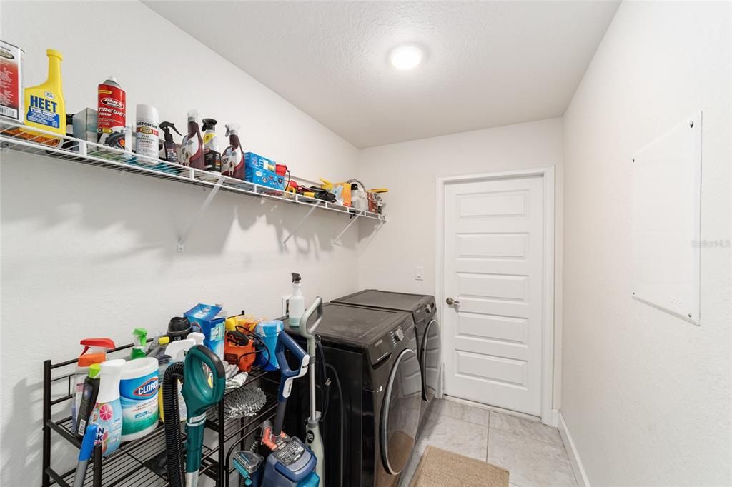 待售: $329,900 (3 贝兹, 2 浴室, 2066 平方英尺)