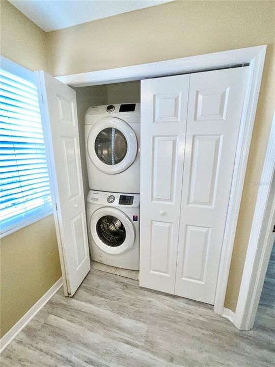 Под контрактом: $1,850 (2 спален, 1 ванн, 1252 Квадратных фут)