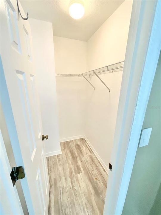 Под контрактом: $1,850 (2 спален, 1 ванн, 1252 Квадратных фут)