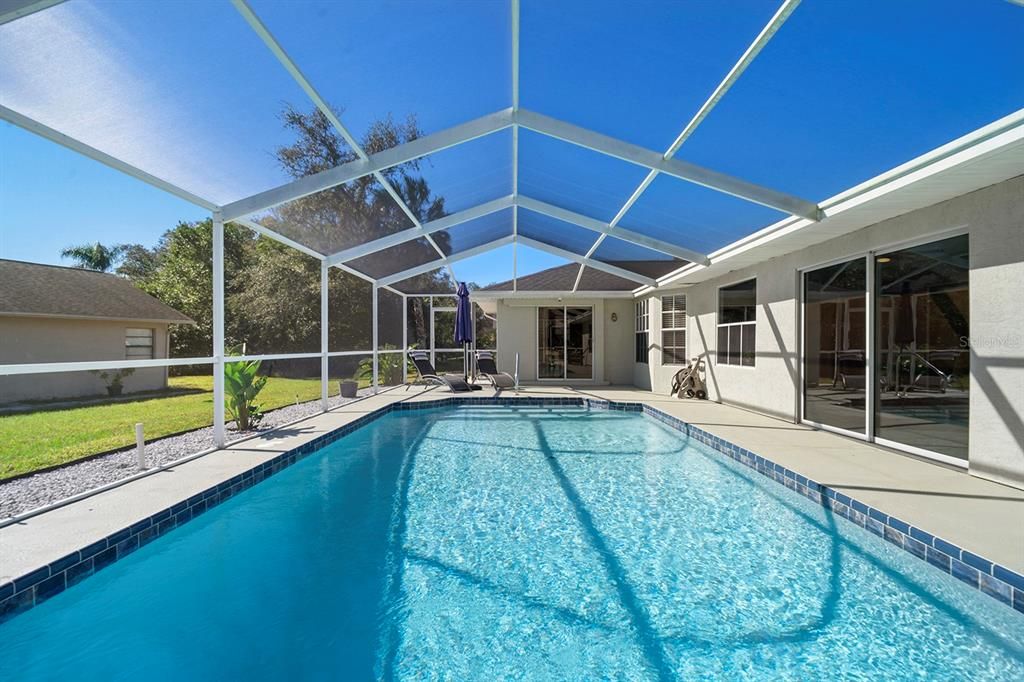 For Sale: $469,000 (4 beds, 2 baths, 2135 Square Feet)