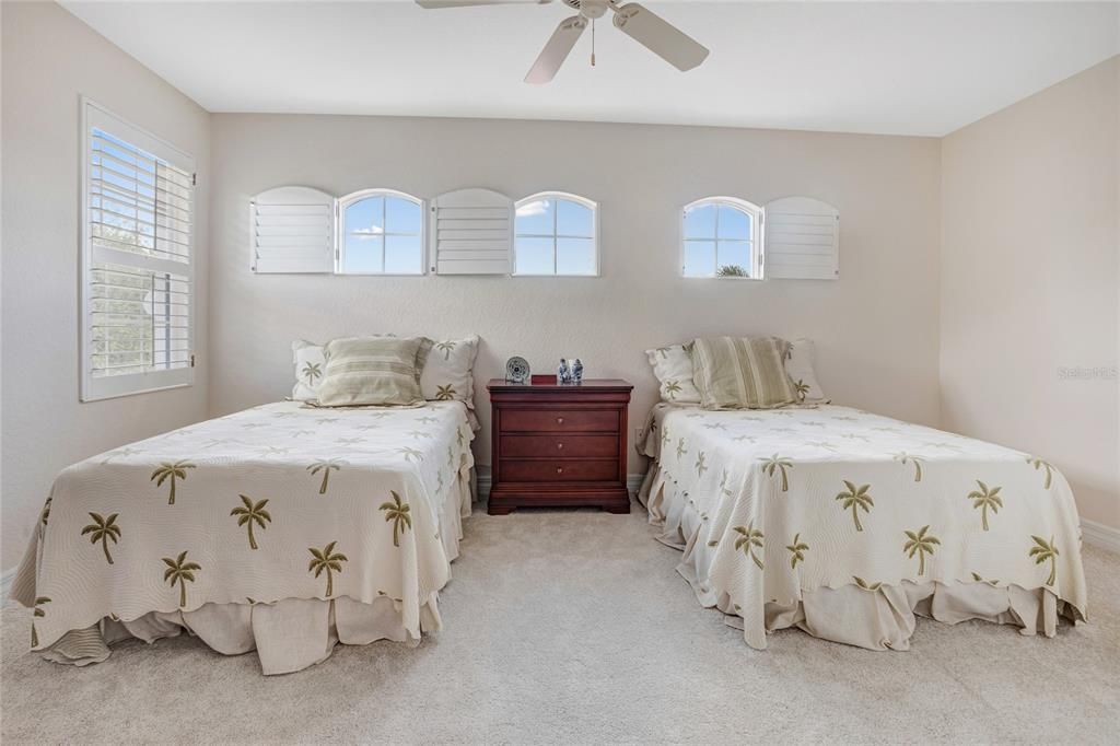 For Sale: $399,000 (3 beds, 2 baths, 2343 Square Feet)