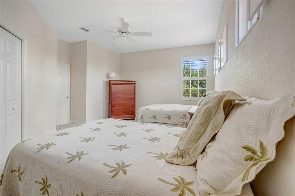 For Sale: $399,000 (3 beds, 2 baths, 2343 Square Feet)