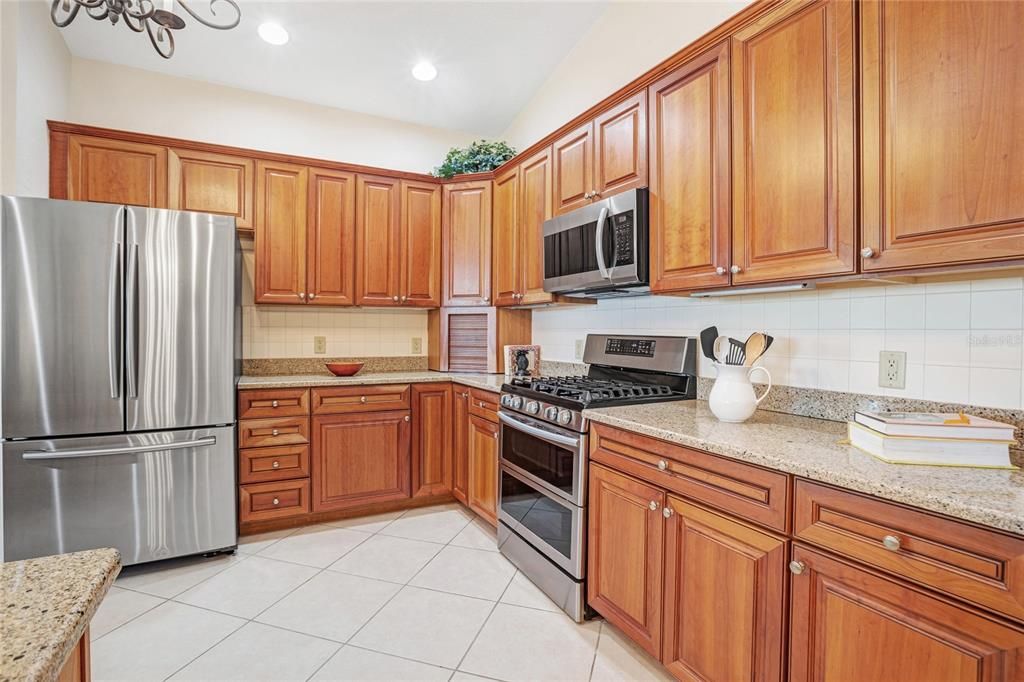 For Sale: $399,000 (3 beds, 2 baths, 2343 Square Feet)