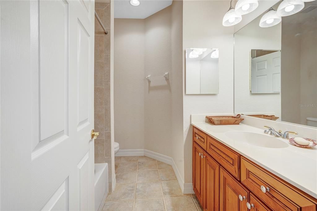 For Sale: $399,000 (3 beds, 2 baths, 2343 Square Feet)