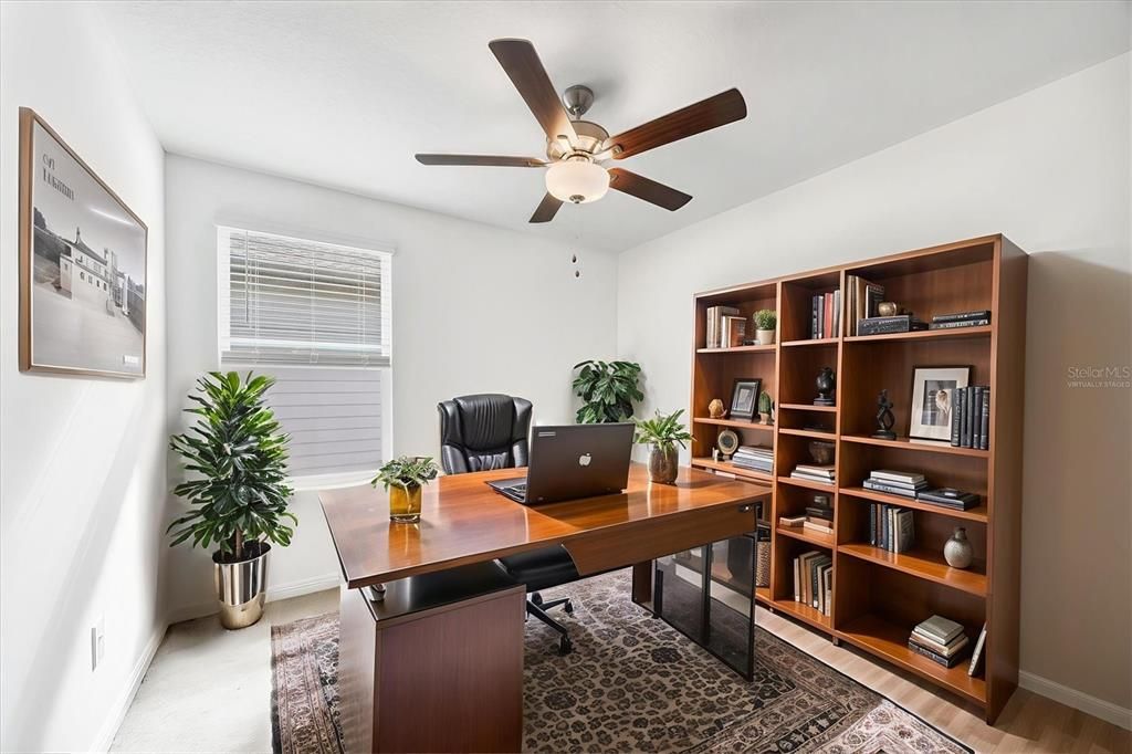 En Venta: $425,000 (5 camas, 2 baños, 2217 Pies cuadrados)