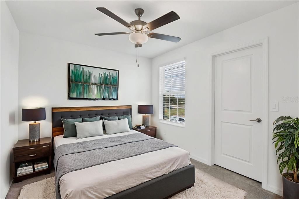 En Venta: $425,000 (5 camas, 2 baños, 2217 Pies cuadrados)