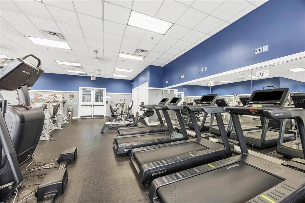 En Venta: $425,000 (5 camas, 2 baños, 2217 Pies cuadrados)