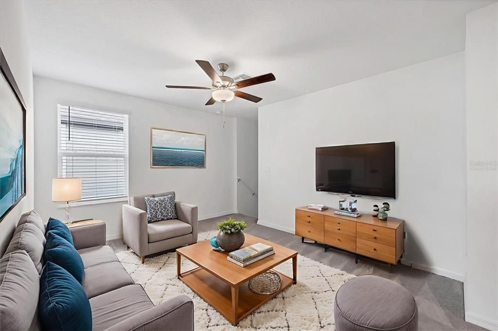 En Venta: $425,000 (5 camas, 2 baños, 2217 Pies cuadrados)