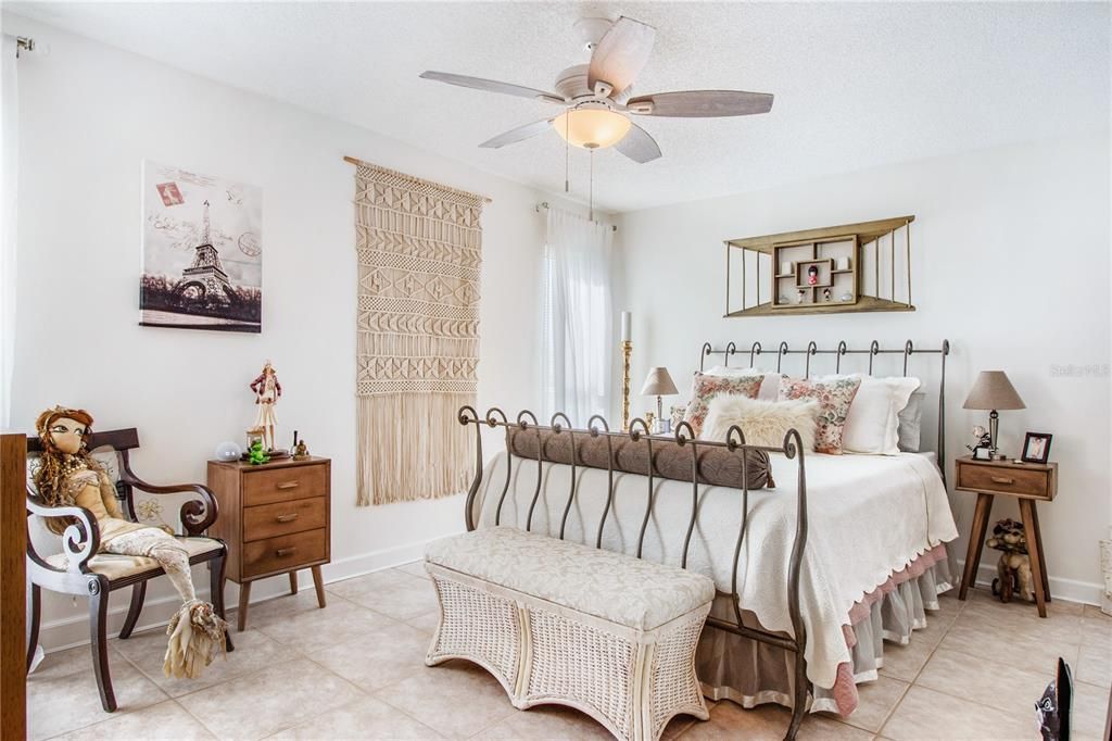 待售: $299,900 (2 贝兹, 2 浴室, 2008 平方英尺)