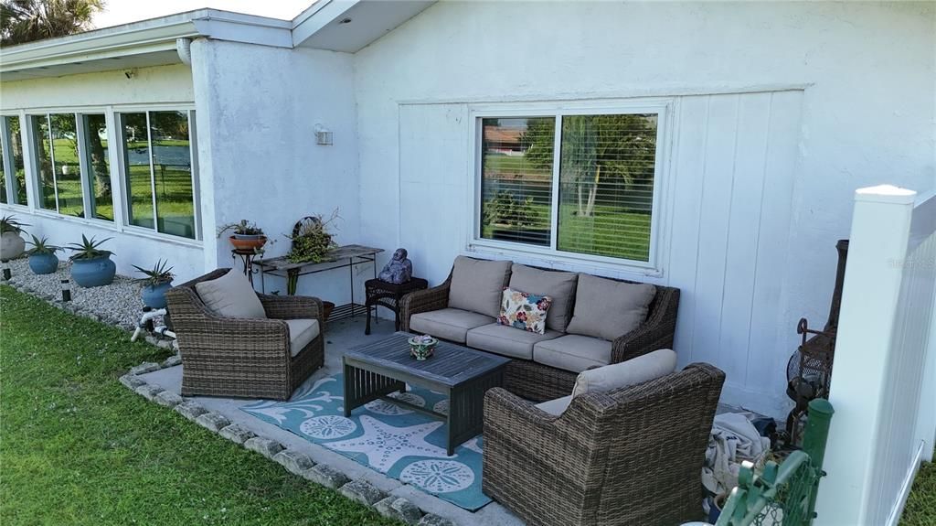 待售: $299,900 (2 贝兹, 2 浴室, 2008 平方英尺)