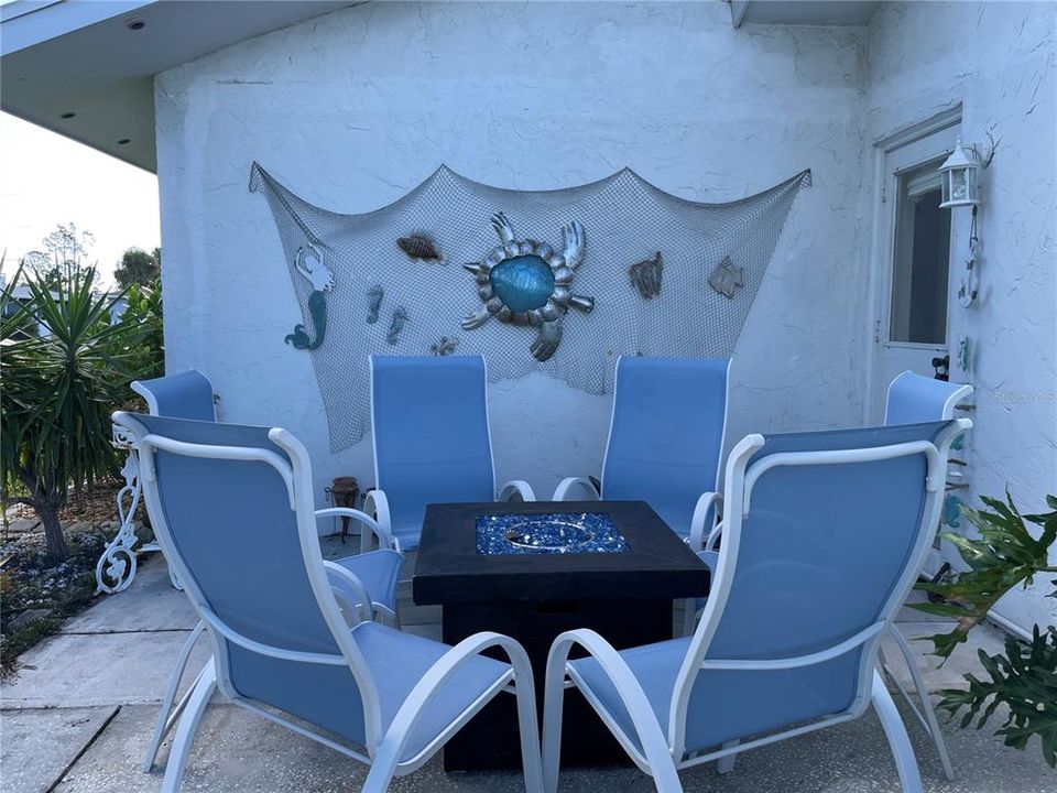 待售: $299,900 (2 贝兹, 2 浴室, 2008 平方英尺)