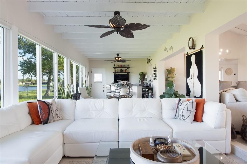 待售: $299,900 (2 贝兹, 2 浴室, 2008 平方英尺)