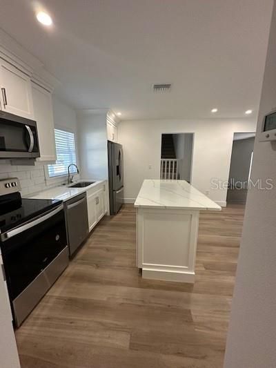 В аренду: $3,500 (5 спален, 4 ванн, 2700 Квадратных фут)