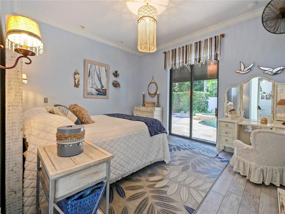 For Sale: $899,000 (4 beds, 2 baths, 2423 Square Feet)