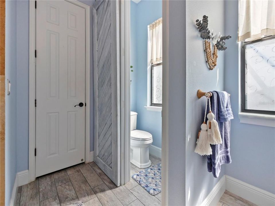 For Sale: $899,000 (4 beds, 2 baths, 2423 Square Feet)