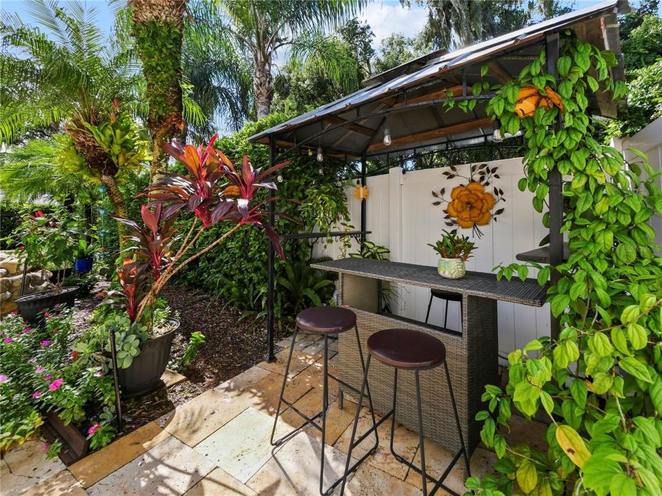 For Sale: $899,000 (4 beds, 2 baths, 2423 Square Feet)